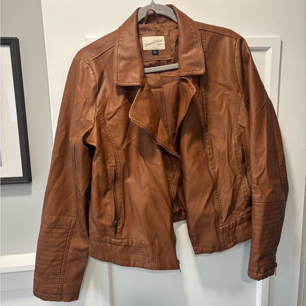 Universal Threads Leather Jacket - image 6